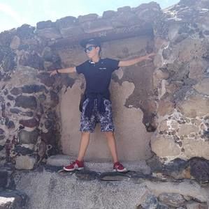 Meet your Posher, Daniel felipe